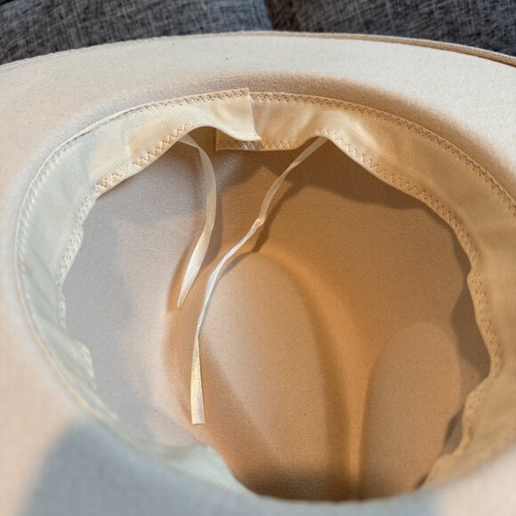 Cream Wide Brim Felt Hat with Black Band & Gold Chain Detail Adjustable Fit - Picture 8 of 13